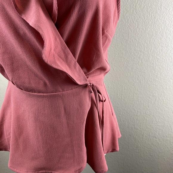 Monteau Top‎ Women Medium Spaghetti Strap V-Neck Ruffle Mauve Pink Wrap Blouse - Picture 3 of 12